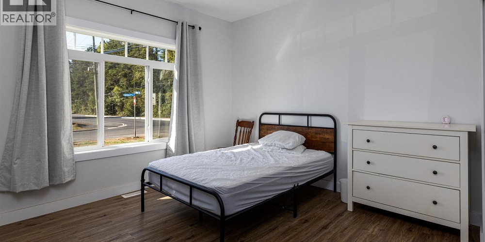 4946 TWEDLE AVENUE Terrace Photo 14 4946 TWEDLE AVENUE Terrace Photo 14